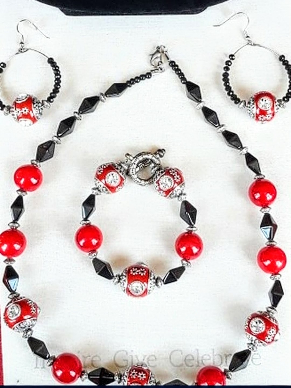 Red and Black Beaded Necklace and Bracelet Set with Earrings
